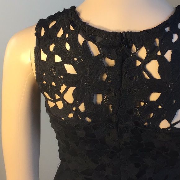 PENELOPE TREE LACY SLEEVELESS MIDI DRESS, PLUS - Picture 6 of 8